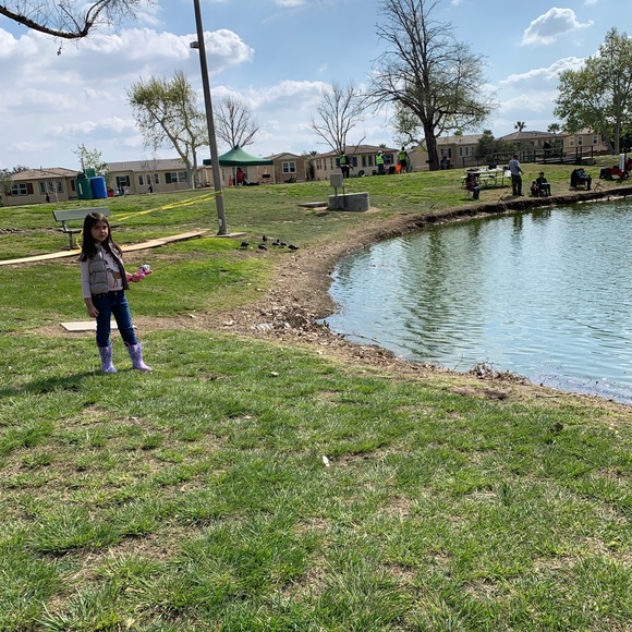 Meet your Posher, Erica - Picture 2 of 2